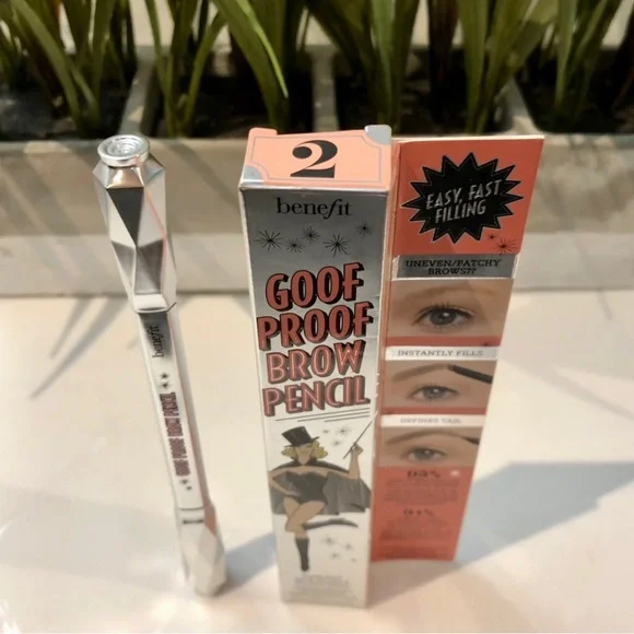 BNIB Benefit Cosmetics Goof Proof Waterproof Easy Shape & Fill Brow Pencil - 2 - Picture 3 of 10